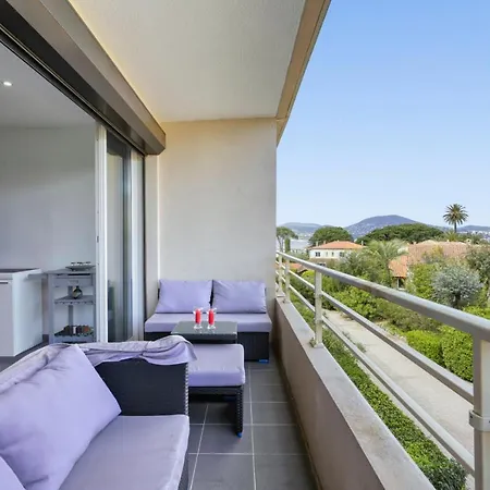 3 Rooms With Sea View Terraces In Peace Saint-Tropez Exterior photo