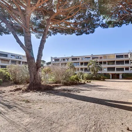 3 Rooms With Sea View Terraces In Peace Saint-Tropez Exterior photo